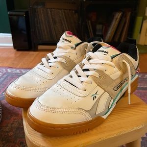 Reebok Size M9 Workout Plus ATI 90s 'White Teal'